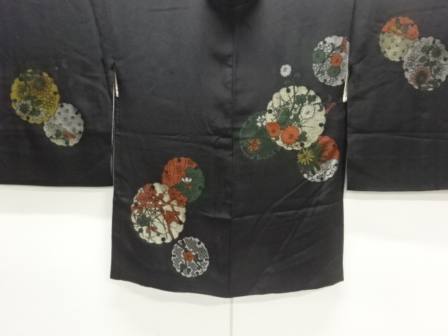 アンティーク　漆雪輪に梅菊模様織り出し羽織